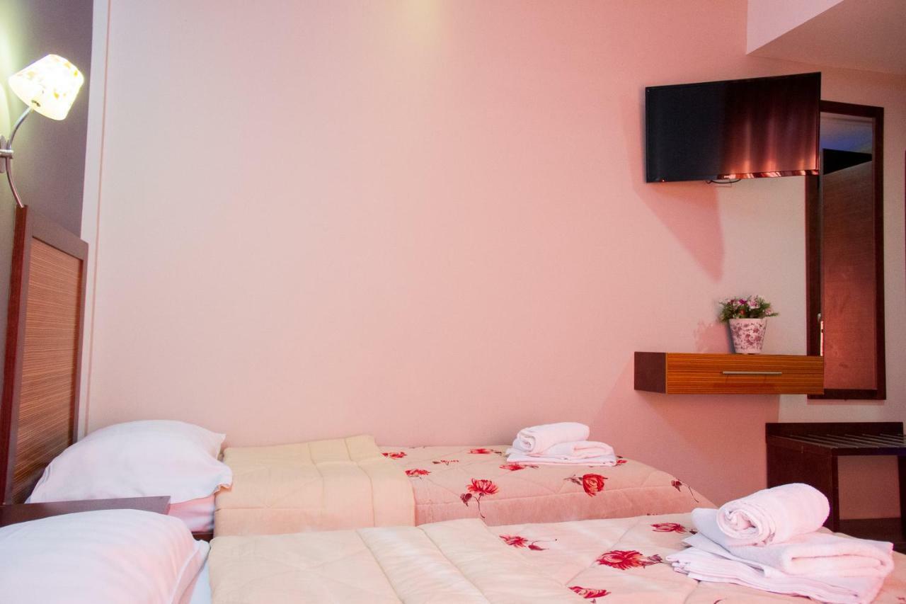 Hotel Rodon Paralía Eksteriør bilde