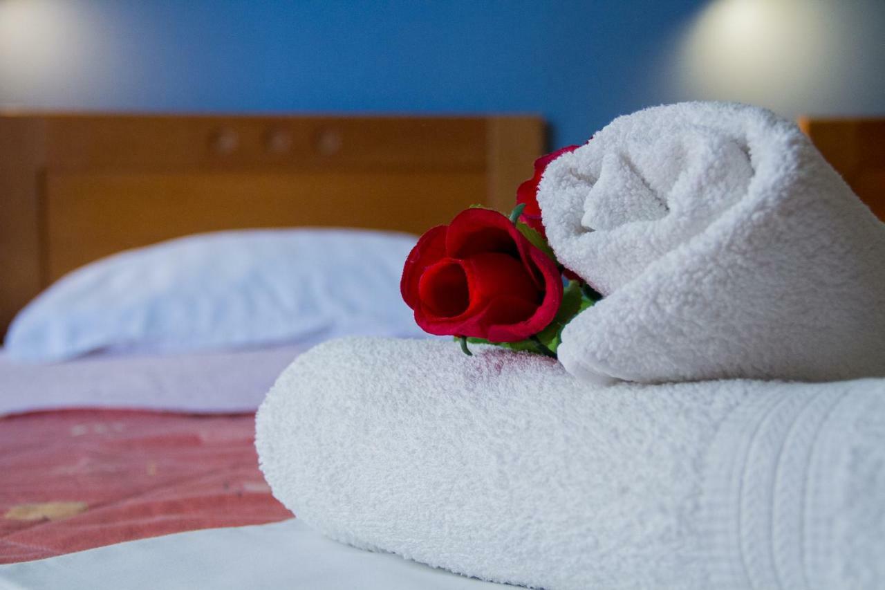 Hotel Rodon Paralía Eksteriør bilde